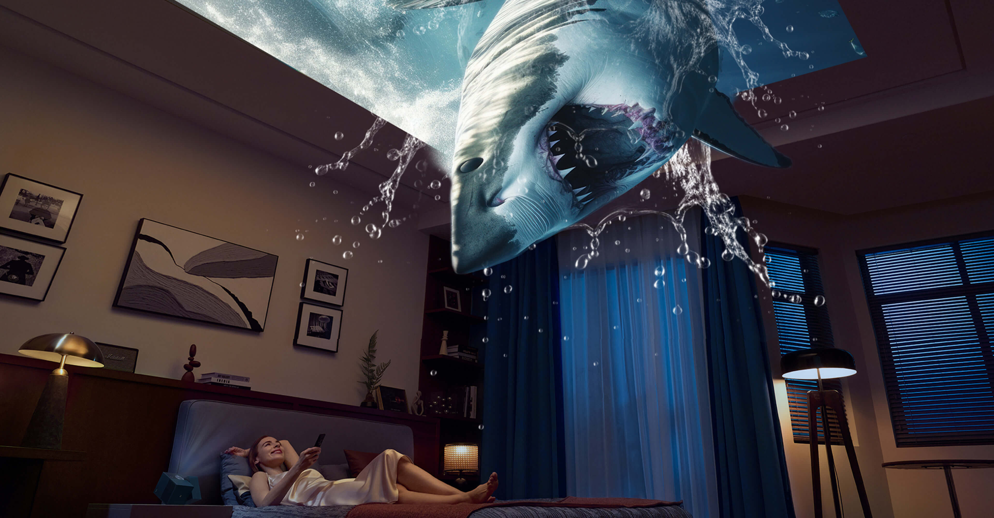 PlayCube Projector Rotate up to 90° angle