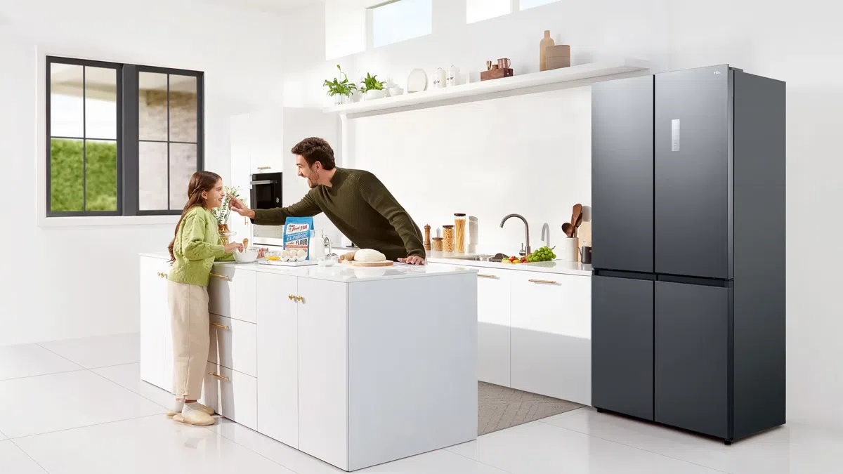 TCL Refrigerator RC456CXE0 Lifestyle4