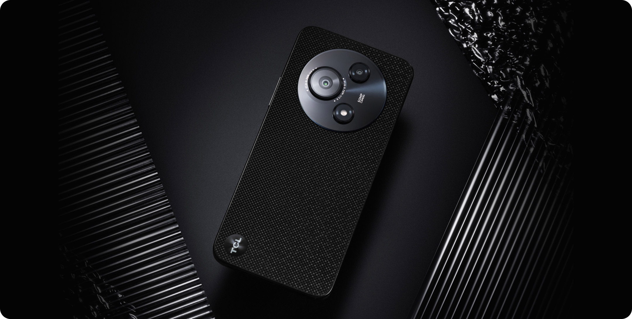 TCL 605 Starry Black Style