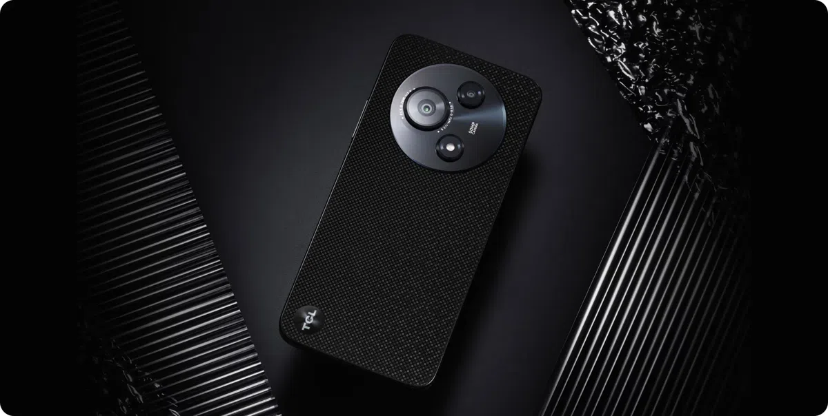 TCL 605 Starry Black Style